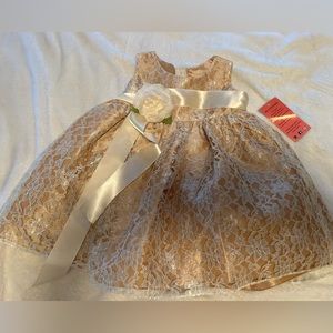 Cinderella Couture champagne lace overlay dress. Size XL (24 months)